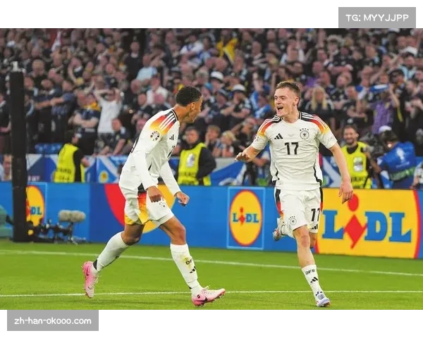 特温特对阵阿尔克马尔残阵出击 后防线重组默契度面临考验